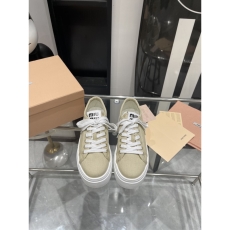 Miu Miu Casual Shoes